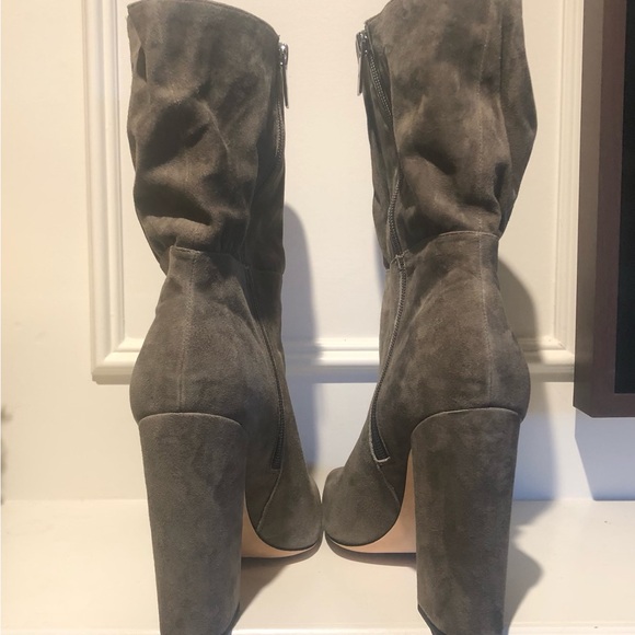 Trending Suede! Halston Heritage Suede Mid Boots Size 11 Taupe Excellent Cond. - Picture 3 of 4